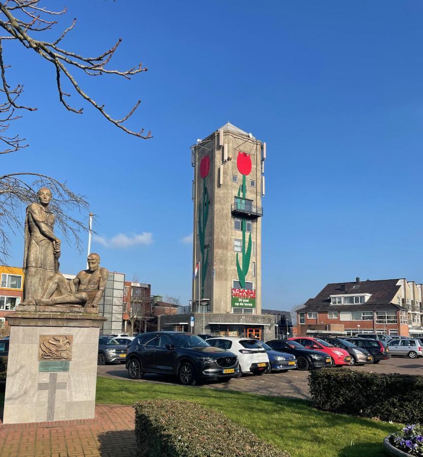 B&B De Tulpentoren Roelofarendsveen Exterior foto