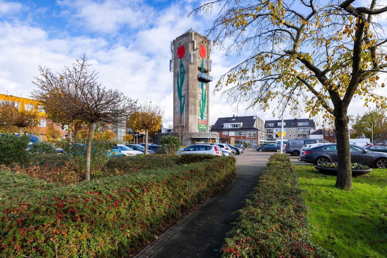 B&B De Tulpentoren Roelofarendsveen Exterior foto
